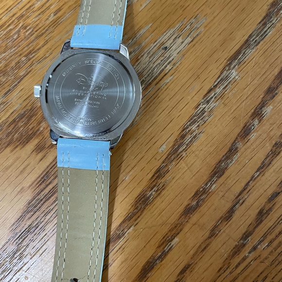 Mickey and Minnie watch - Picture 4 of 4